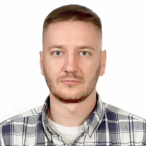 Дмитрий Петров
